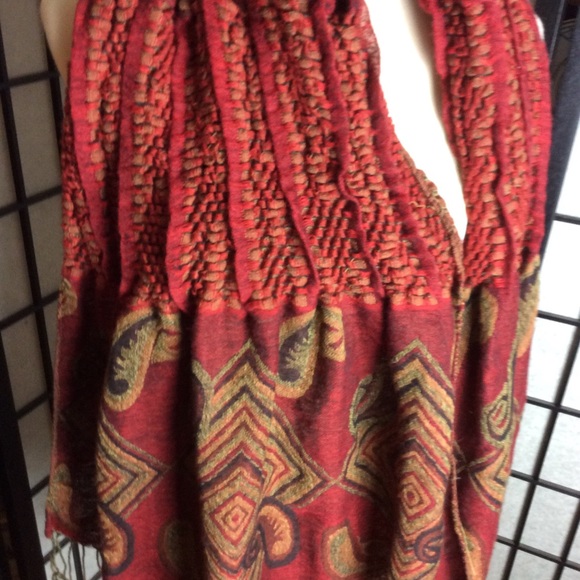 Beverly’s Cinched & Fringed Scarf! - Picture 3 of 4